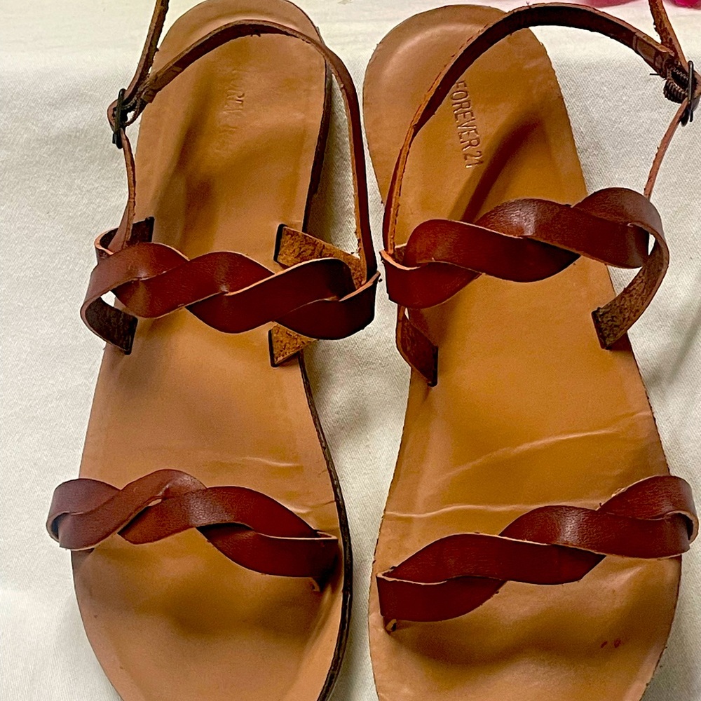 Ladies sandals